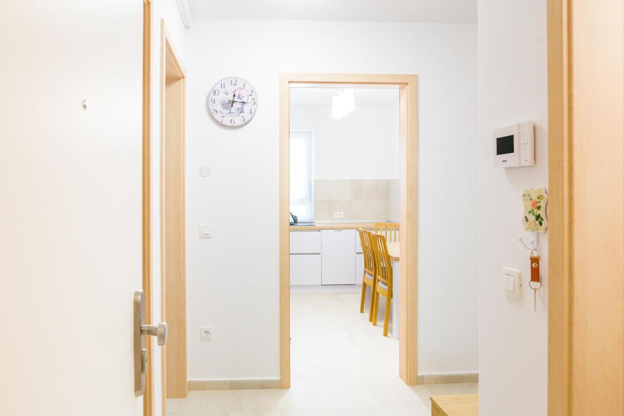 Apartament 4Tourists 2 Braşov Buitenkant foto