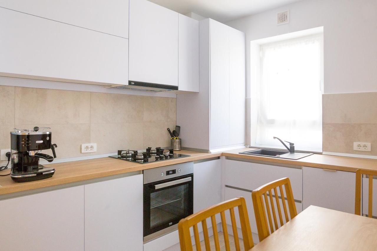 Apartament 4Tourists 2 Braşov Buitenkant foto